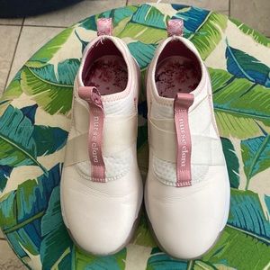 Clove Tennis Shoe. Limited edition nurse Clara. Women’s size 7.